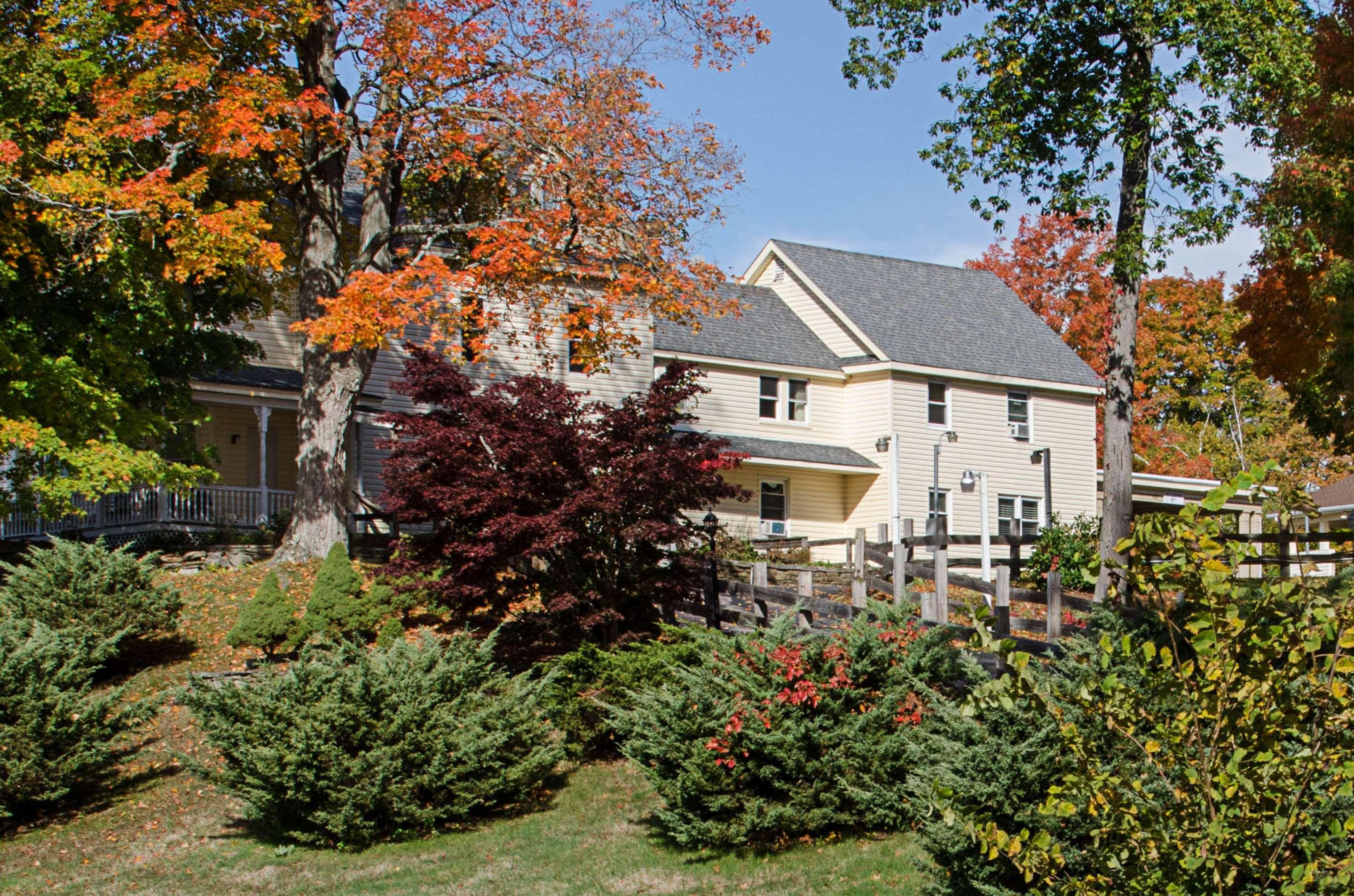 Econo Lodge Sturbridge Route 20 Exteriör bild