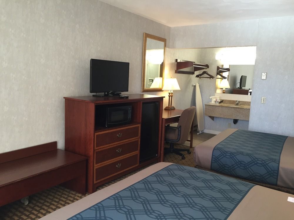 Econo Lodge Sturbridge Route 20 Exteriör bild