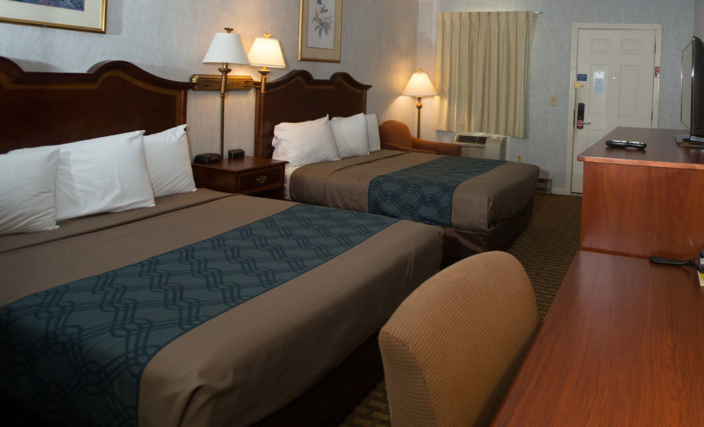 Econo Lodge Sturbridge Route 20 Exteriör bild