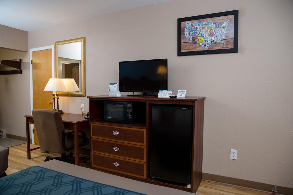 Econo Lodge Sturbridge Route 20 Exteriör bild